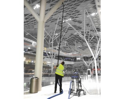 Zestawy do odkurzania na dużej wysokości